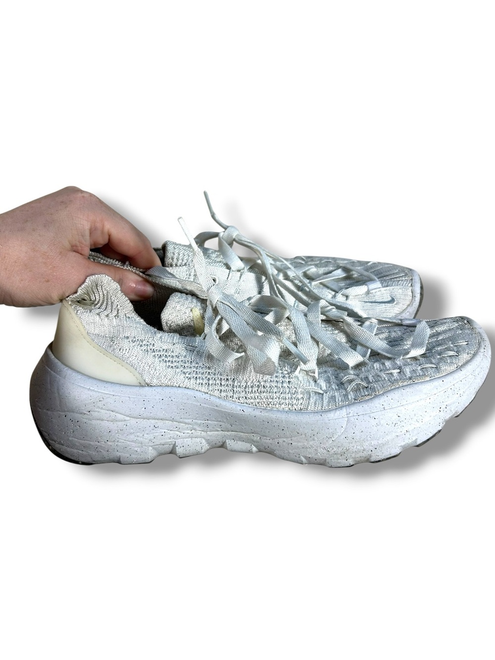 Women's Nike Space Hippie ‘04 Triple White Sneakers Size 7.5